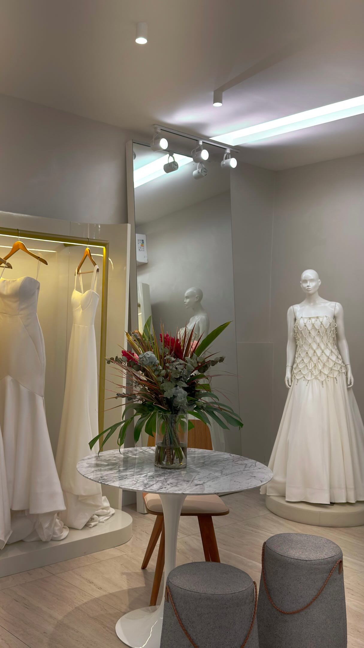 Depois de pensar MUITO sobre, decidi que tiraria meu DIU pra casar… 

#casamento #noiva