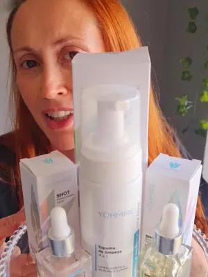 Tem coisa que a gente não pode correr o risco de perder, né?  Na dúvida, já deixei meu kit de skincare em seguran...