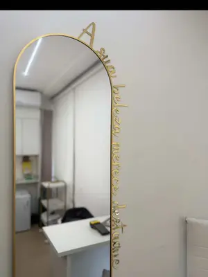 “Mas Vi, você nem precisa de Botox!” Amiga… é EXATAMENTE por isso! Comecei a fazer meu Botox preventivo aos 2...